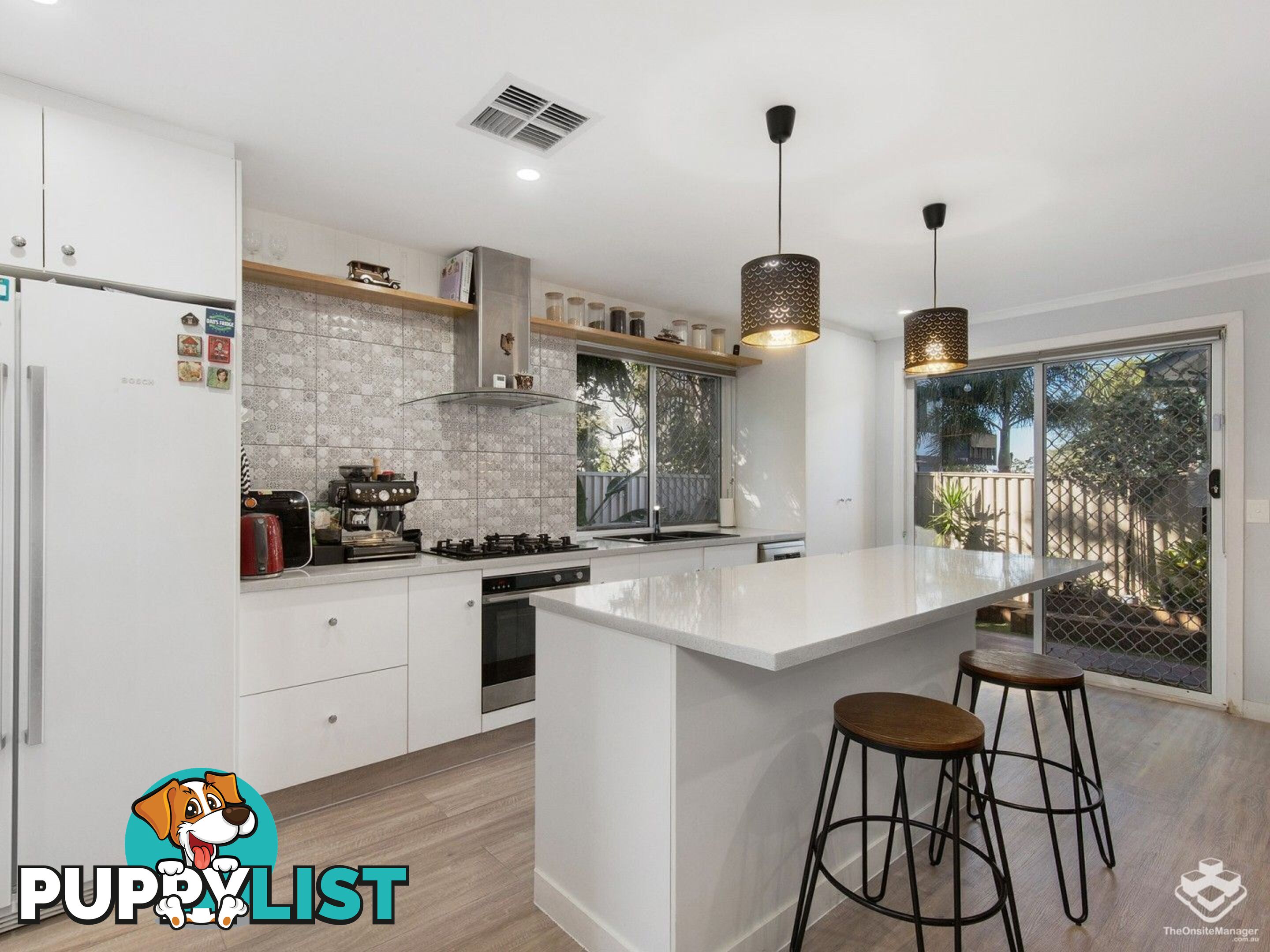 5/6 Harley Street Labrador QLD 4215
