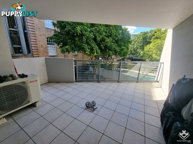 ID:21152575 10 Vernon Terrace Teneriffe QLD 4005