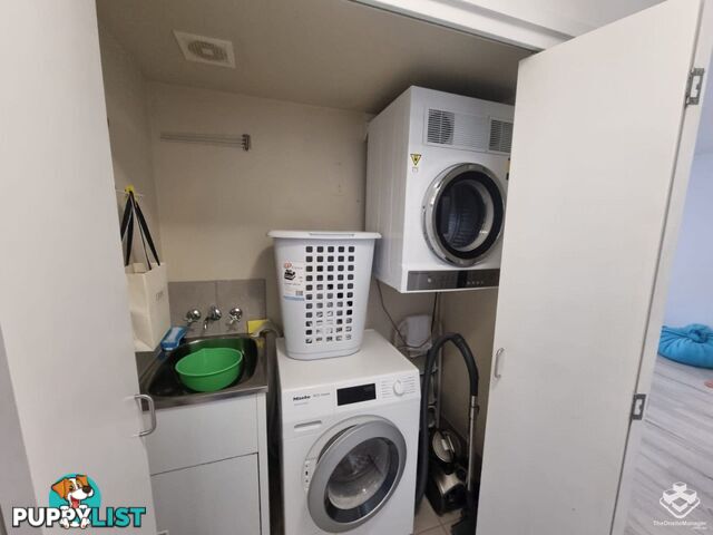 ID:21152575 10 Vernon Terrace Teneriffe QLD 4005