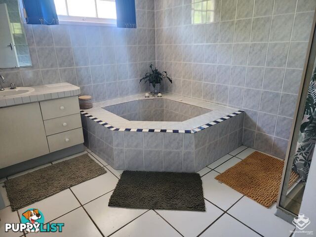 255 Stanley Road Carina QLD 4152