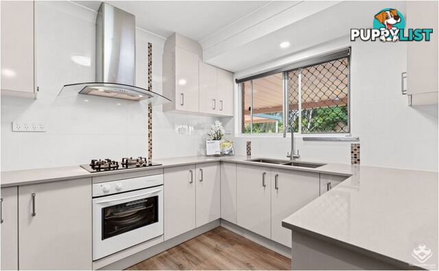 48 Sweetgum Street Hillcrest QLD 4118