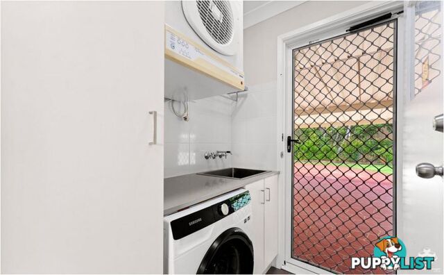 48 Sweetgum Street Hillcrest QLD 4118