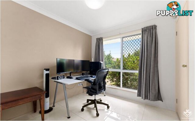48 Sweetgum Street Hillcrest QLD 4118