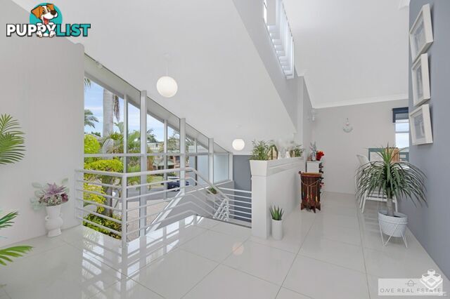 16 Bayview Drive Lammermoor QLD 4703
