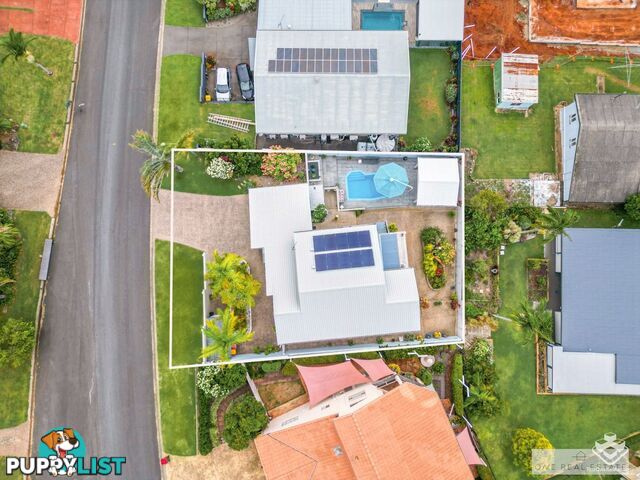 16 Bayview Drive Lammermoor QLD 4703