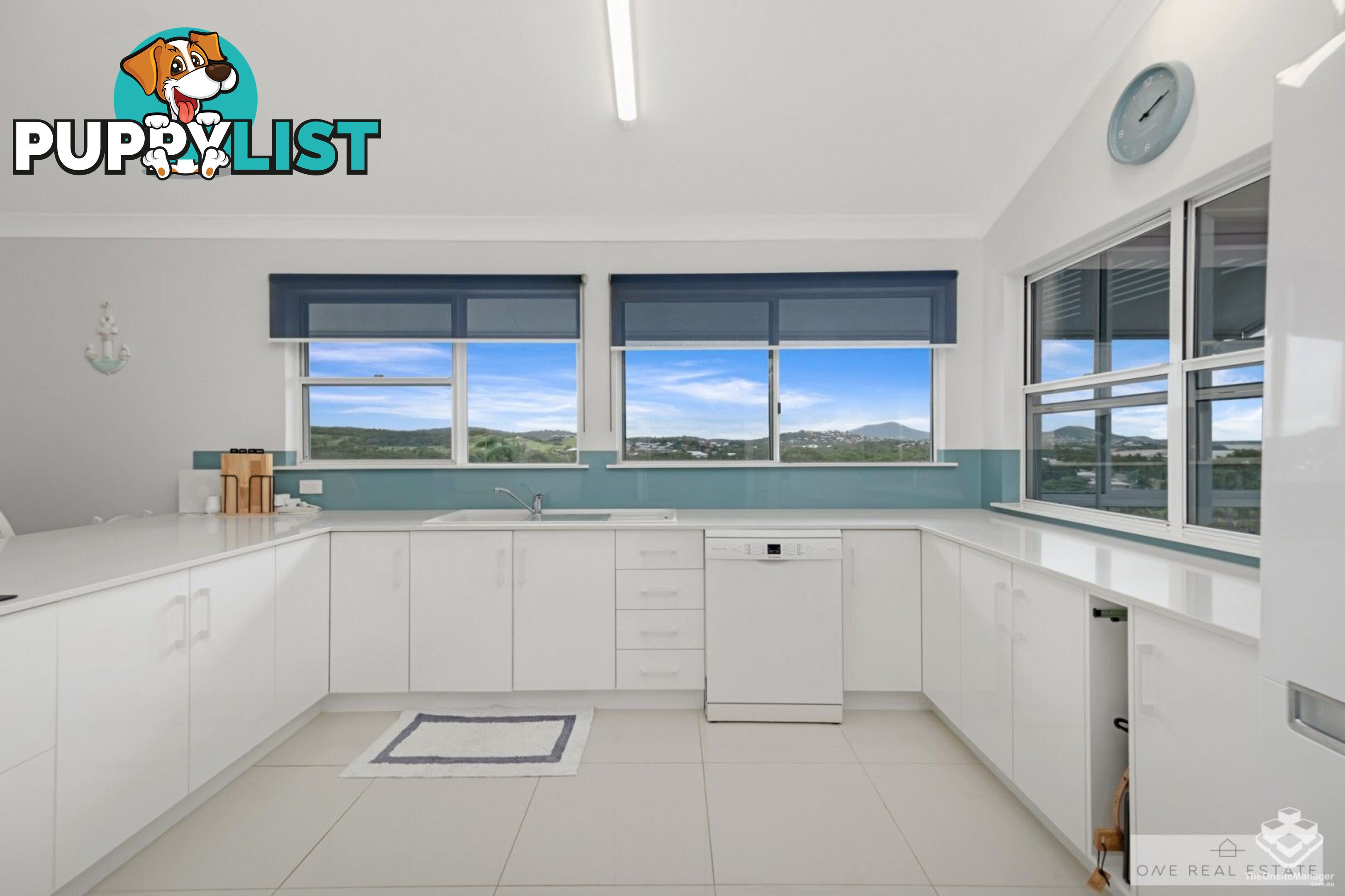 16 Bayview Drive Lammermoor QLD 4703