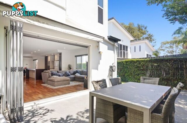 ID:21156800 131 Falconer Street Southport QLD 4215
