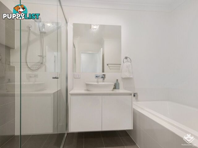 4/126 Edwardson Drive Coomera QLD 4209