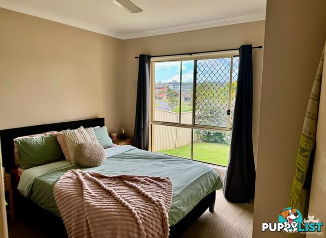 28 Nottinghill Gate Drive Arundel QLD 4214