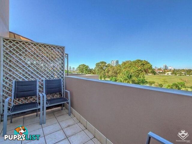 14/18-22 Parker Street Labrador QLD 4215