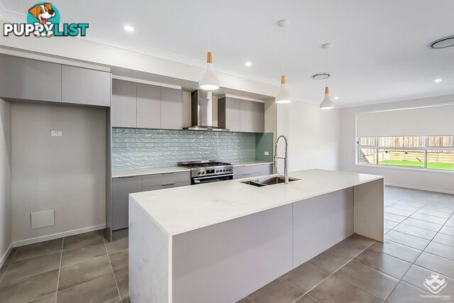 84 Francis Street Ormiston QLD 4160