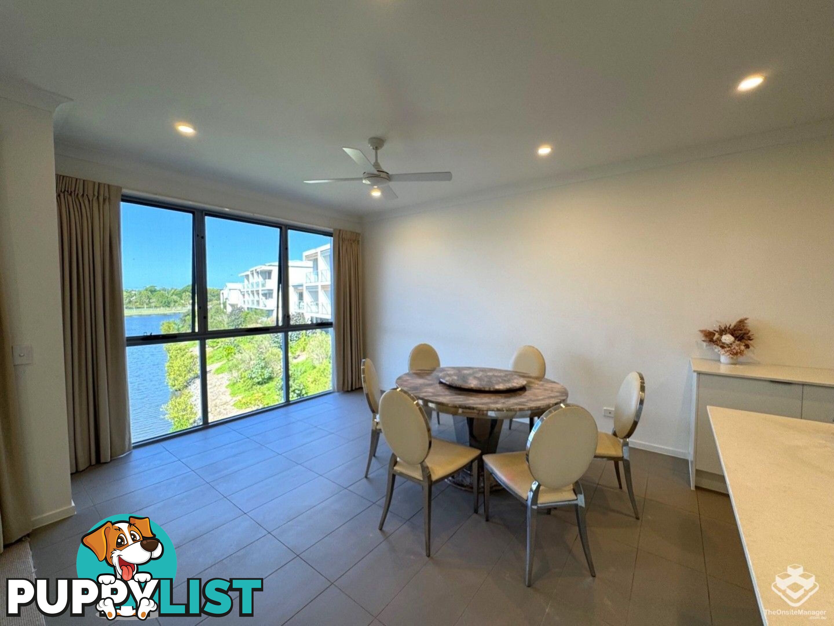 82/3028 The Boulevard Carrara QLD 4211