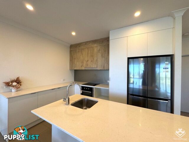 82/3028 The Boulevard Carrara QLD 4211