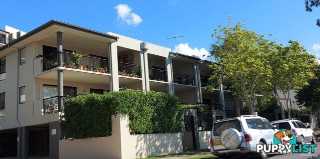 ID:21153277 68-70 Norman Crescent Norman Park QLD 4170