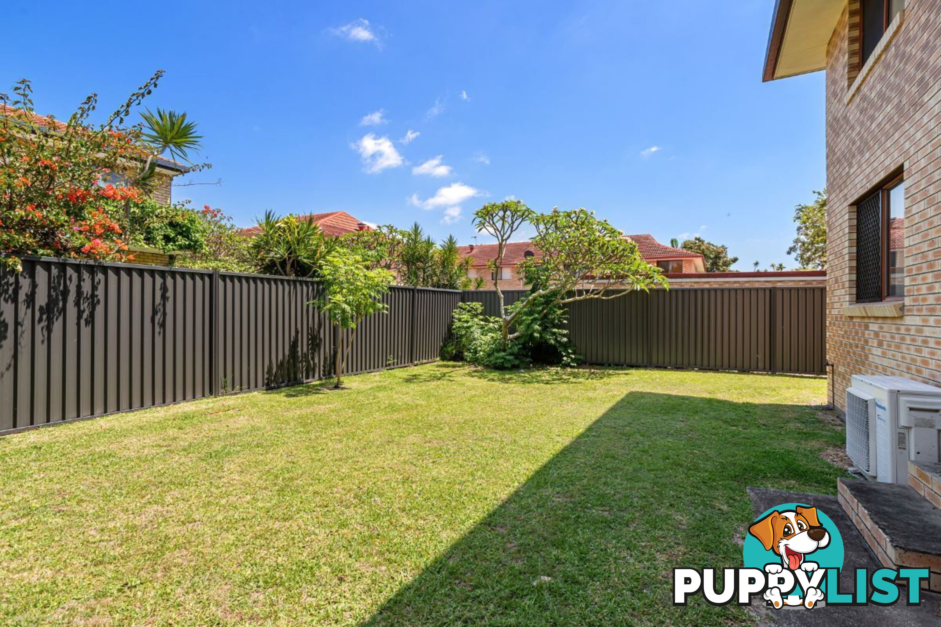 3/22 Peter Parade Mermaid Waters QLD 4218