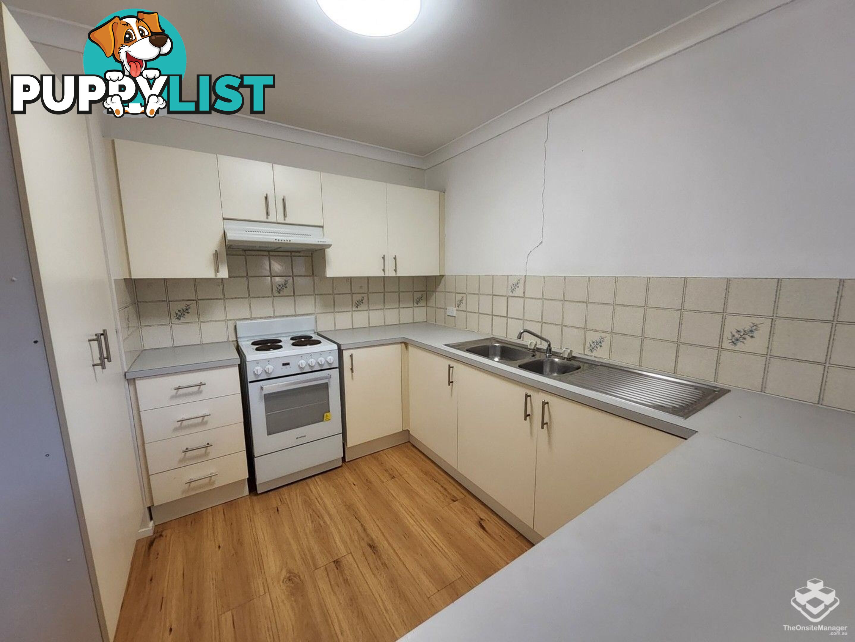 2/11 Corunna Crescent Ashmore QLD 4214