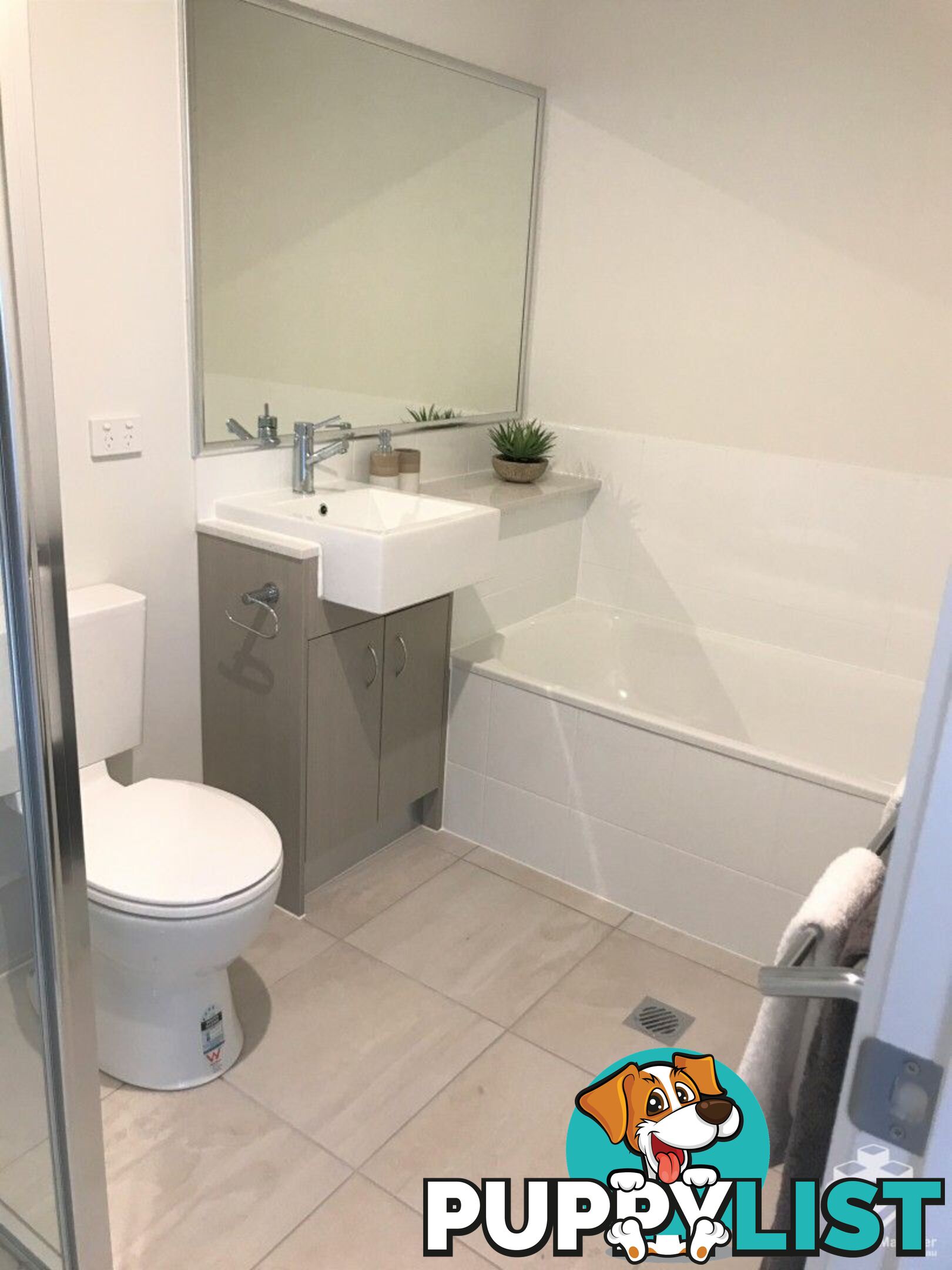 ID:21147381 23 Earl Street Dinmore QLD 4303