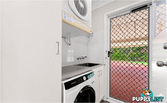 48 Sweetgum Street Hillcrest QLD 4118