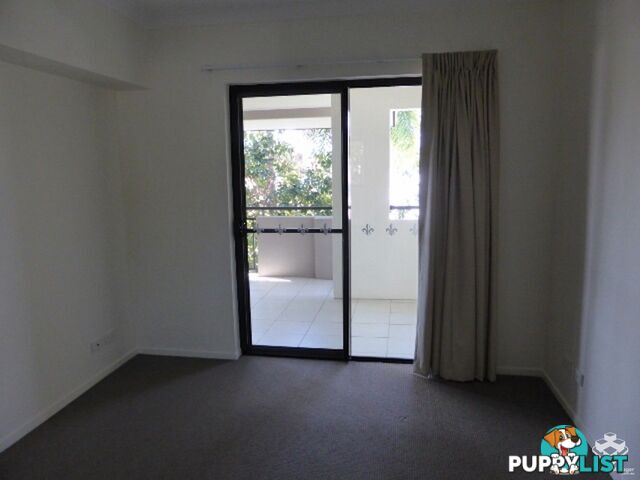 ID:21147450 6-24 Henry Street West End QLD 4810