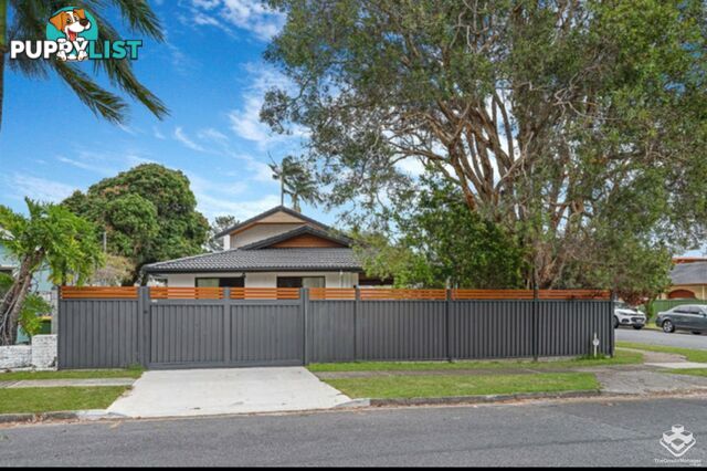 2 Nevenia Street Labrador QLD 4215