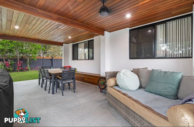 2 Nevenia Street Labrador QLD 4215