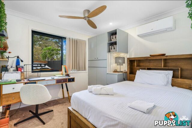 2 Nevenia Street Labrador QLD 4215