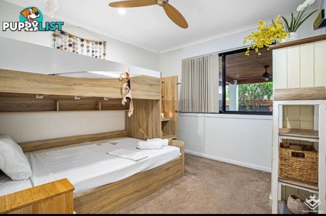 2 Nevenia Street Labrador QLD 4215