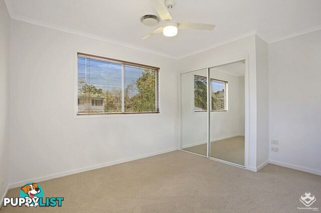 6/82 Clarence Road Indooroopilly QLD 4068