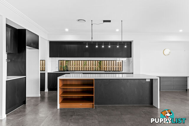 29 Santa Monica Boulevard Hope Island QLD 4212