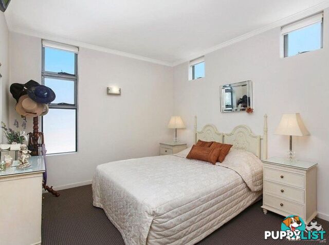 37i/28 Bayview Street Runaway Bay QLD 4216