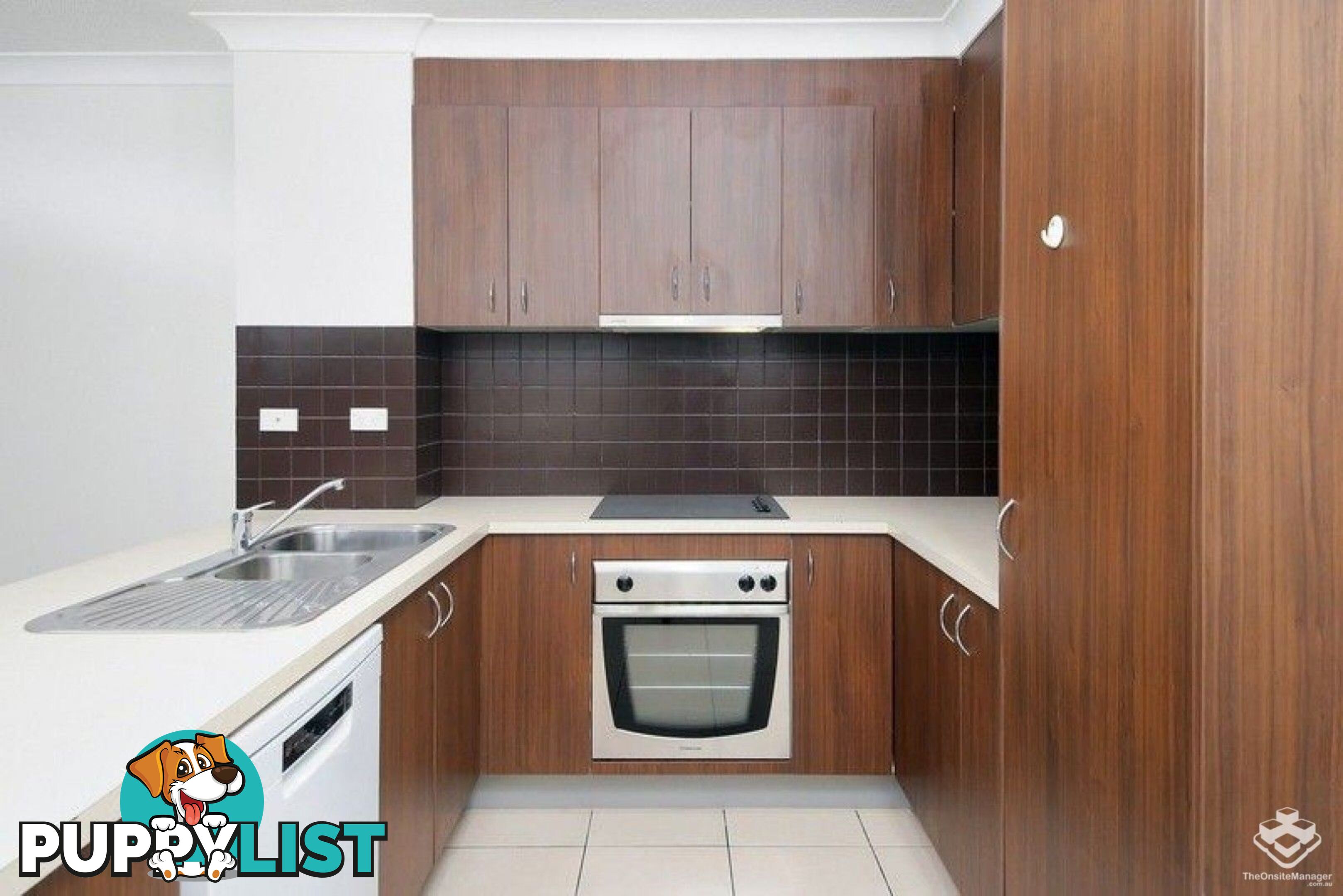 ID:21137823 33 Clark Street Biggera Waters QLD 4216