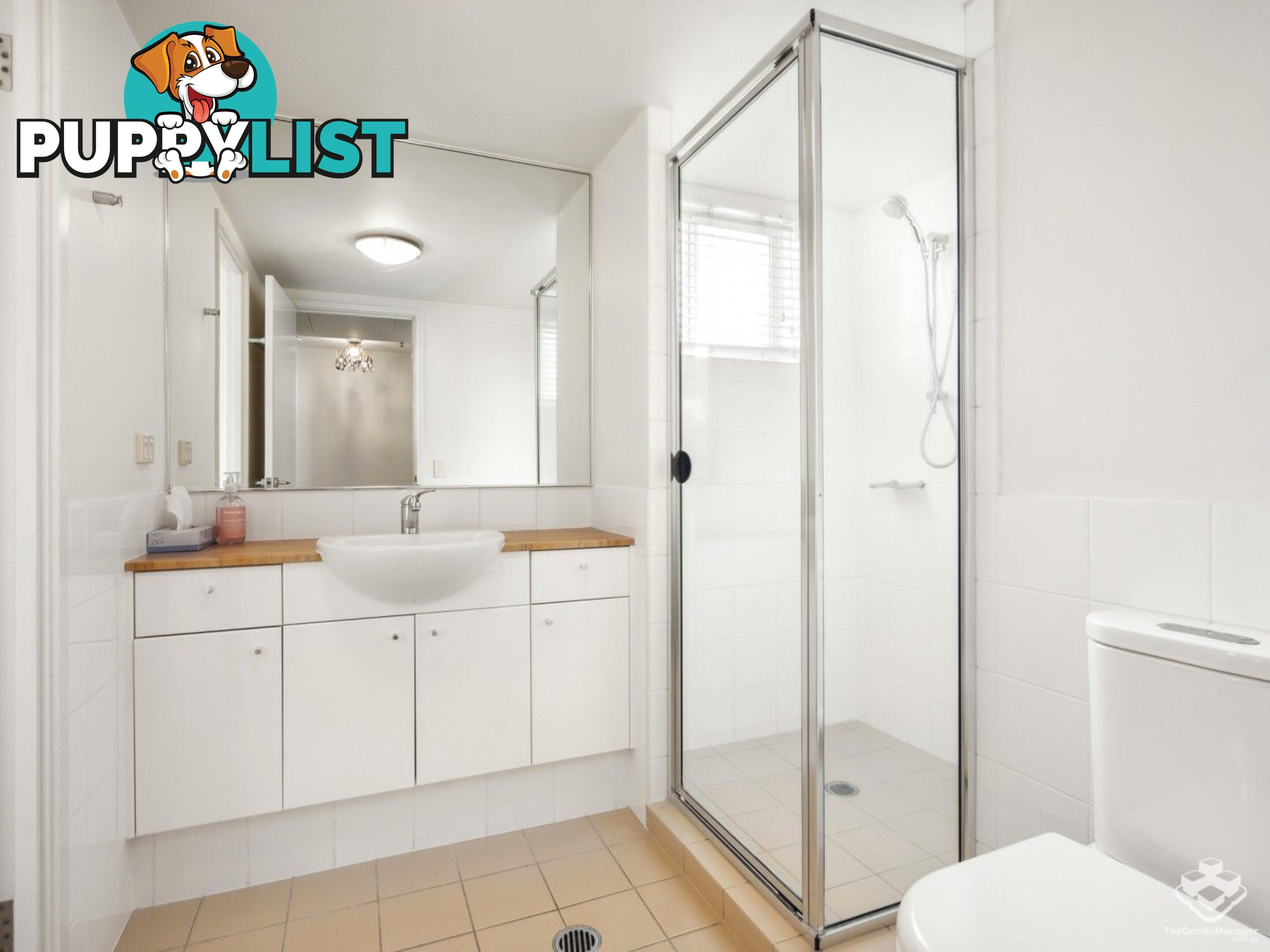 ID:21155922 326 Marine Parade Labrador QLD 4215