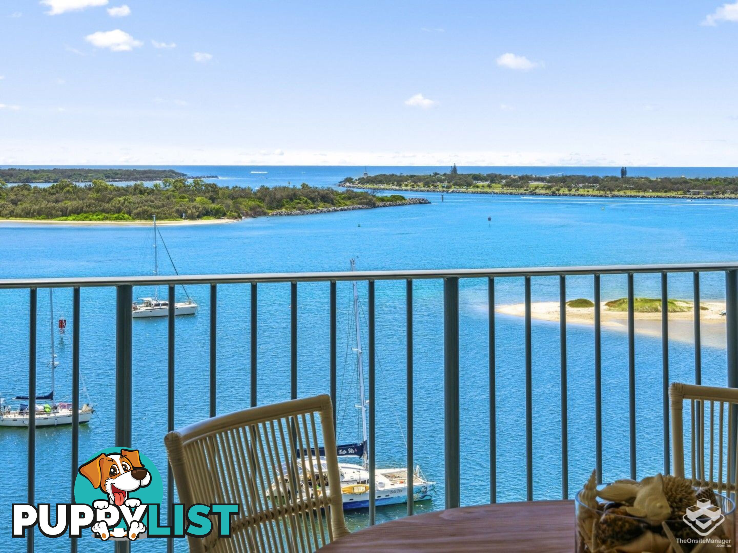 ID:21155922 326 Marine Parade Labrador QLD 4215