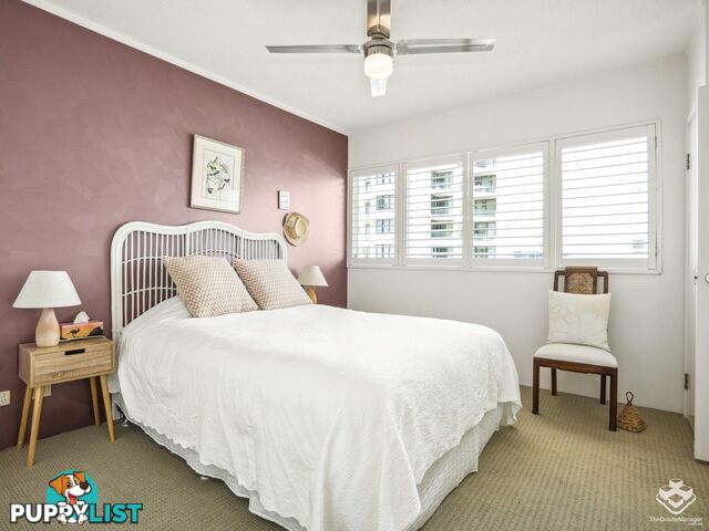 ID:21155922 326 Marine Parade Labrador QLD 4215