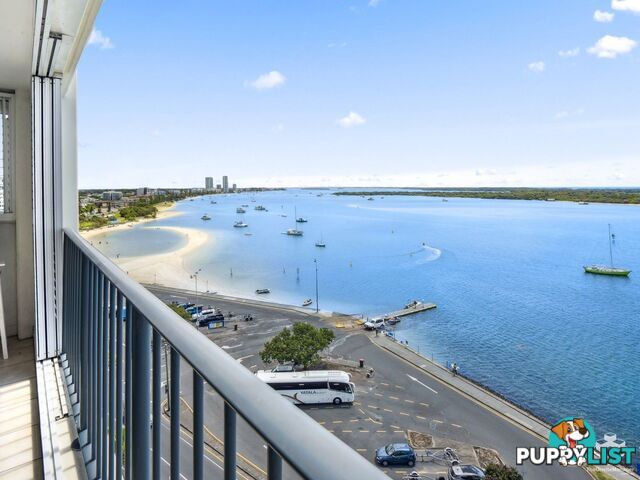 ID:21155922 326 Marine Parade Labrador QLD 4215