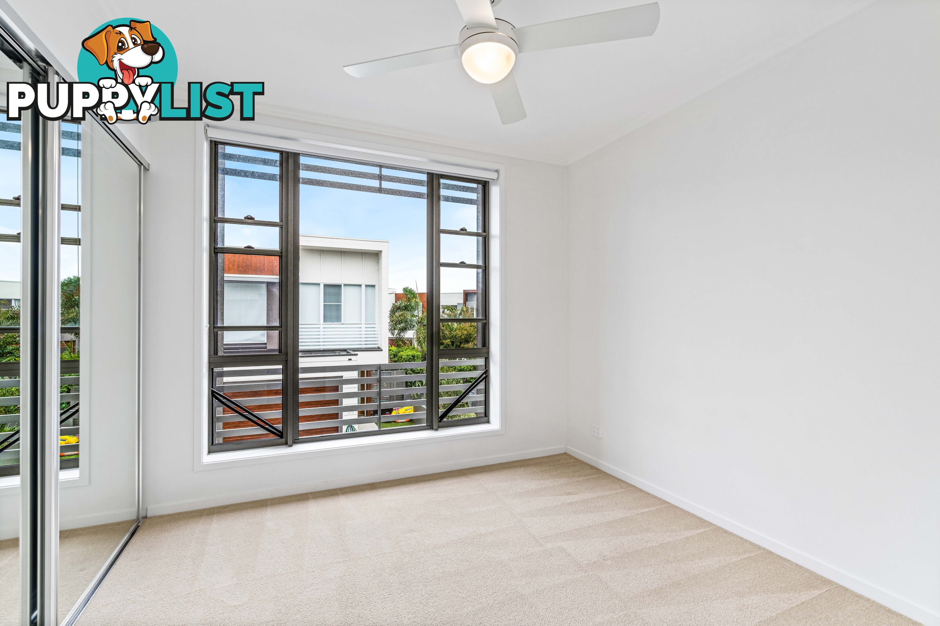 50/1 Vue Boulevard Robina QLD 4226