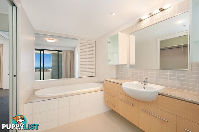 ID:21156773 105 Scarborough St Southport QLD 4215