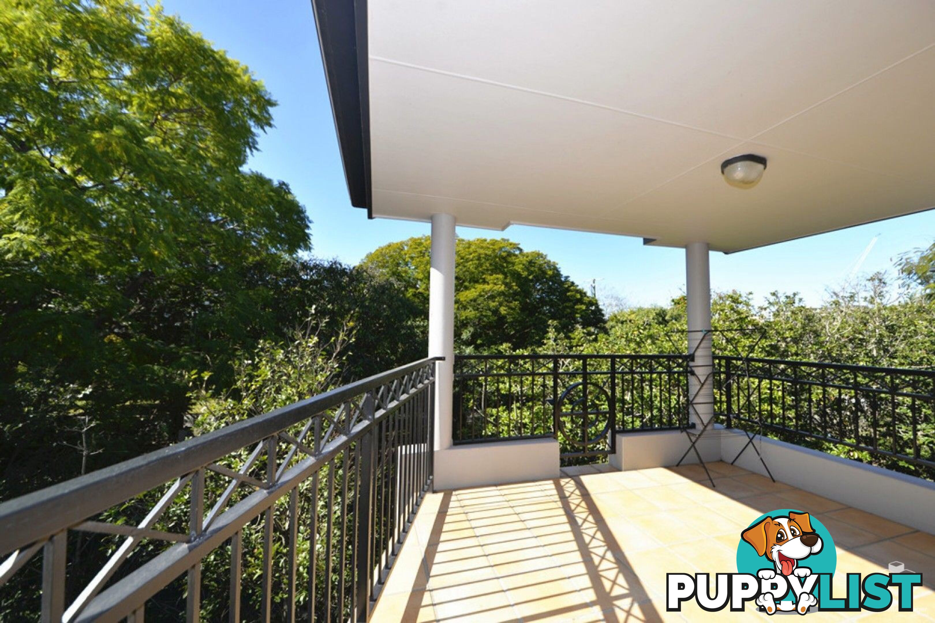 8/260 Sir Fred Schonell Drive St Lucia QLD 4067