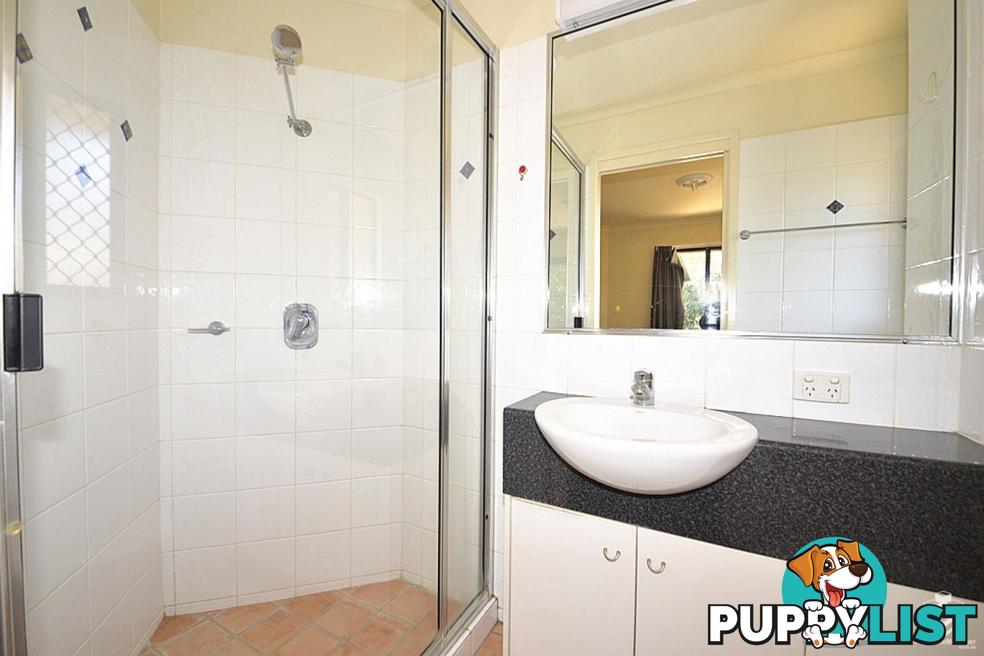 8/260 Sir Fred Schonell Drive St Lucia QLD 4067