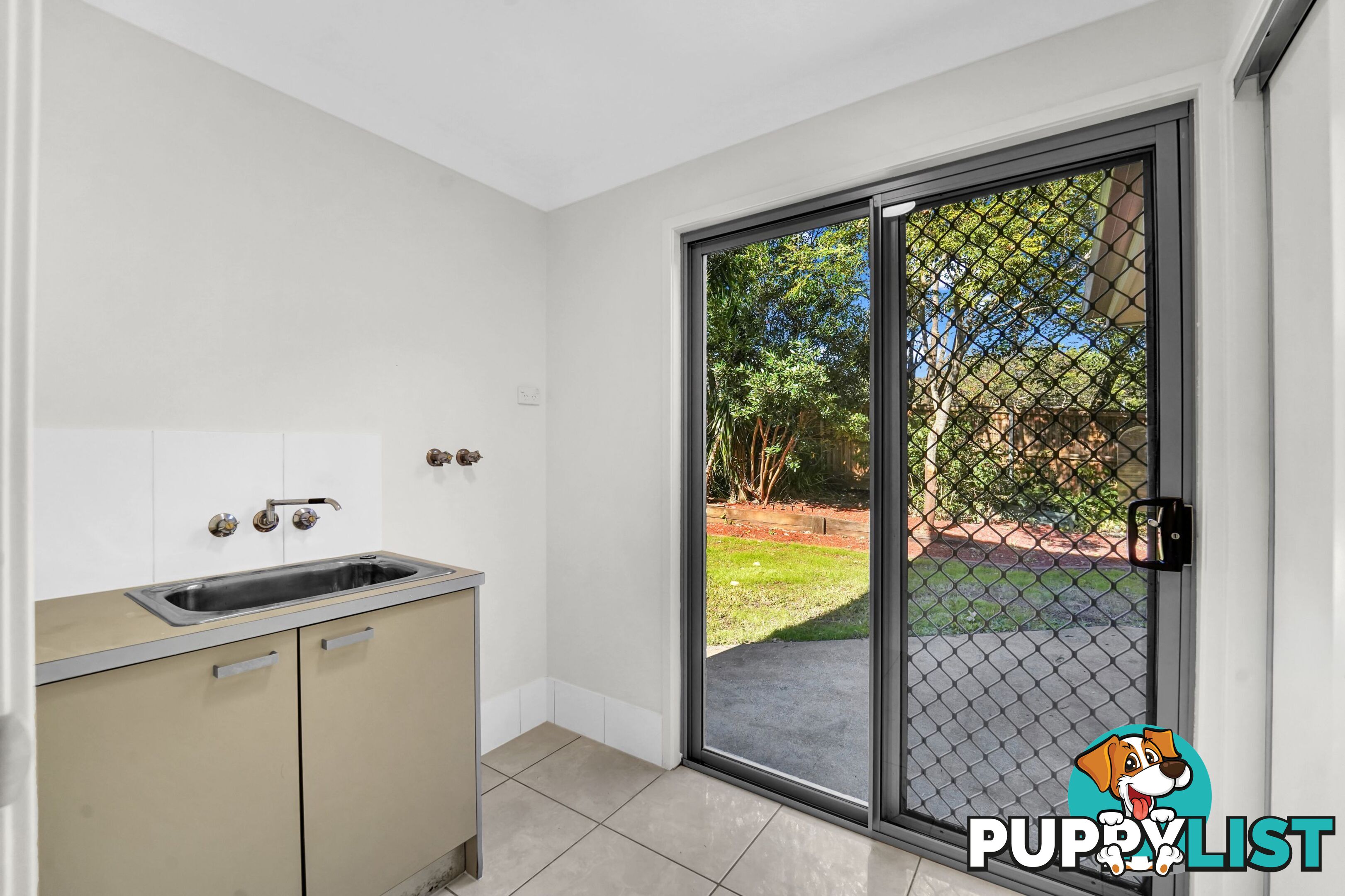 13 Shaw Place Redland Bay QLD 4165