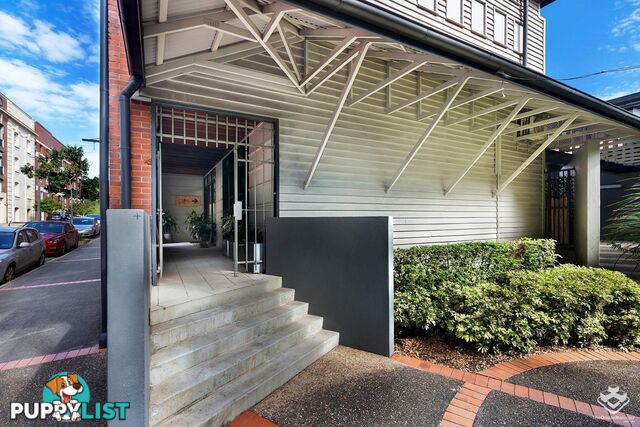 ID:21152972 139 Commercial Road Teneriffe QLD 4005