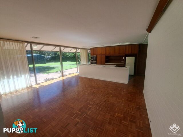 26 Scenic Road Kenmore QLD 4069