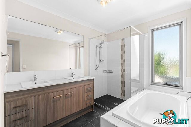 80 North Quay Circuit Hope Island QLD 4212