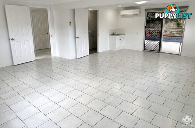 2 Hoffman Street McDowall QLD 4053