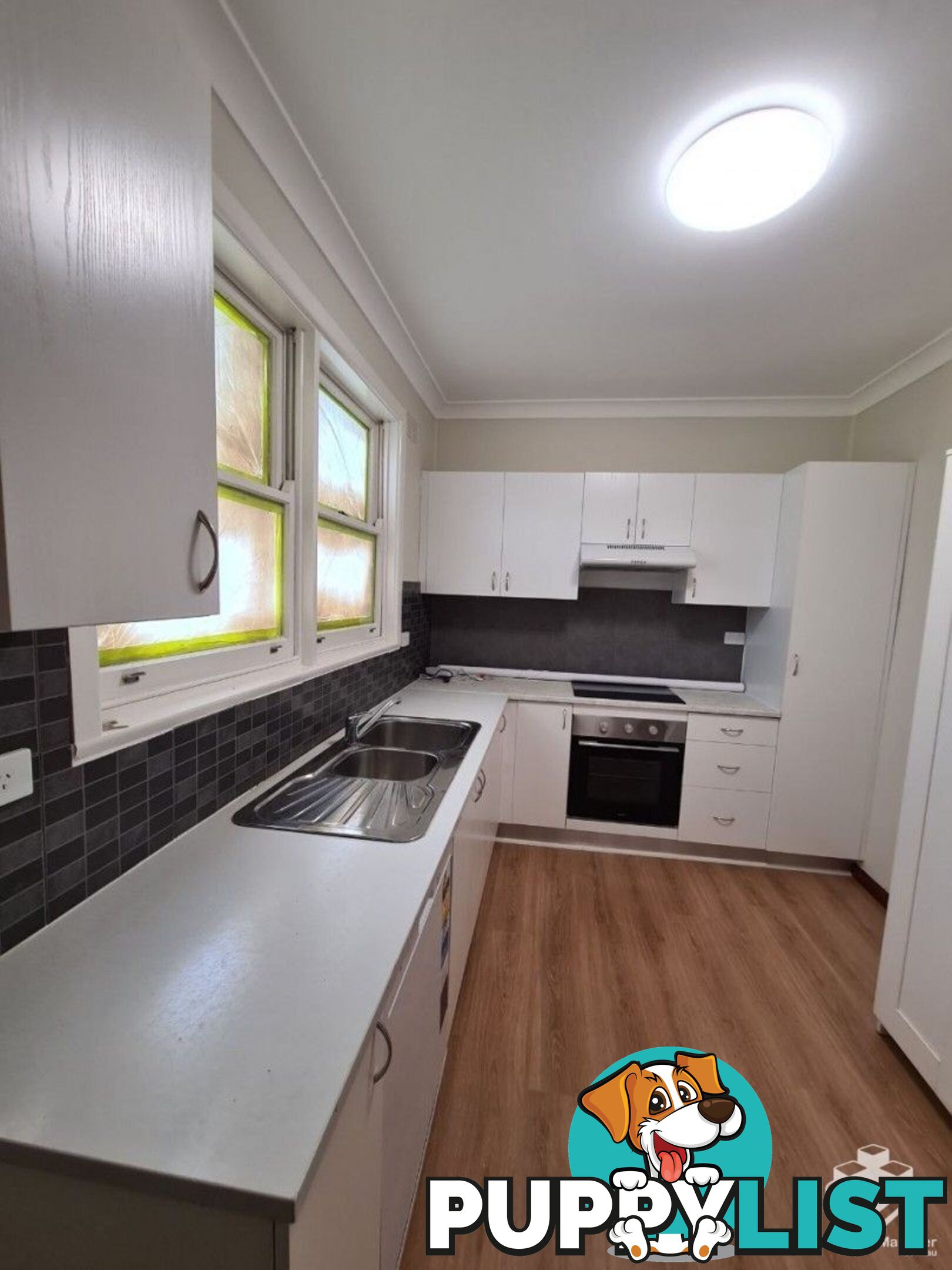 21 Old Berowra Rd Hornsby NSW 2077