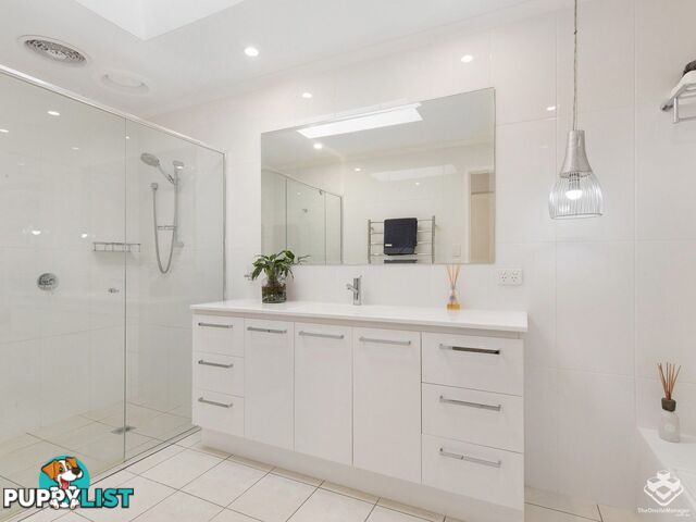 9 Eildon Place Helensvale QLD 4212