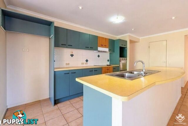 5 Glenfield Street Parkinson QLD 4115