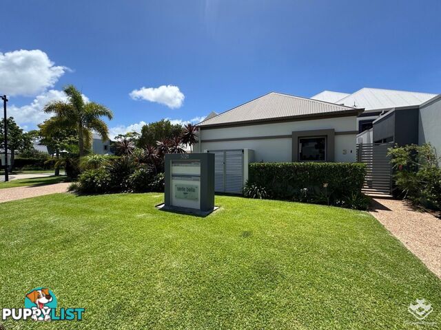 3/5021 EMERALD ISLAND DRIVE Carrara QLD 4211