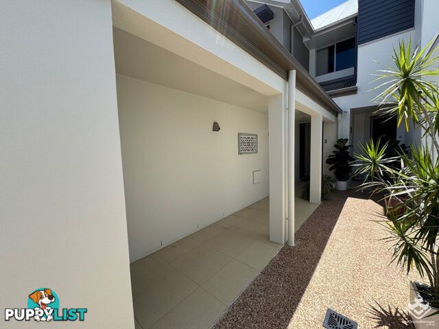 3/5021 EMERALD ISLAND DRIVE Carrara QLD 4211