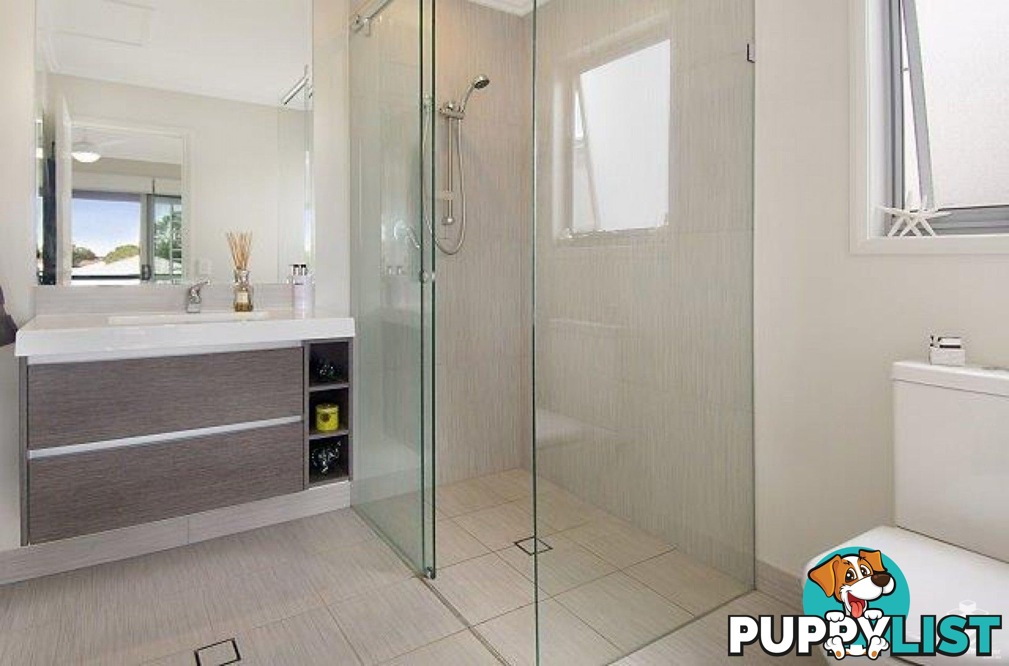 U24 / 123 Barrack Road Cannon Hill QLD 4170